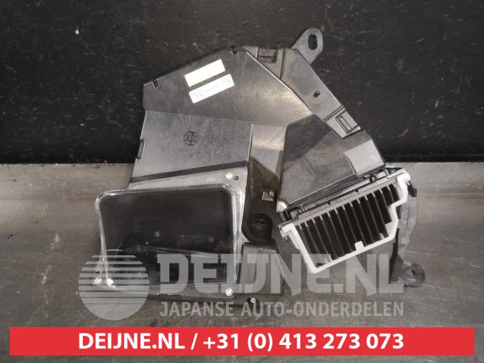Gebrauchte Frontscheibenanzeige Toyota Prius (ZVW3) 1.8 16V Preis € 100,00 Margenregelung angeboten von V.Deijne Jap.Auto-onderdelen BV