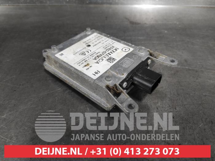 Begagnade Dödvinkelsensor Mazda CX-5 II (KF) 2.2 SkyActiv-D 175 16V 4WD Pris € 75,00 Marginaltabell erbjuds av V.Deijne Jap.Auto-onderdelen BV