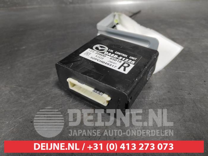 Usagé Ordinateur éclairage Mazda 2 (DJ/DL) 1.5 SkyActiv-G 90 Prix € 25,00 Règlement à la marge proposé par V.Deijne Jap.Auto-onderdelen BV