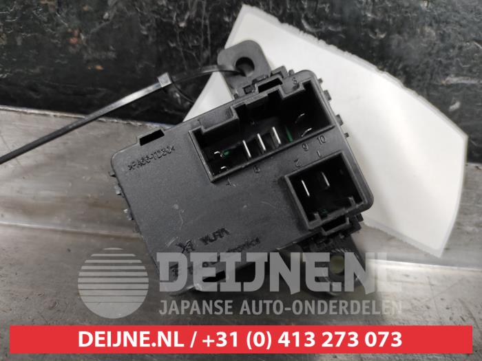 Begagnade Relä Hyundai iX35 (LM) 2.0 CRDi 16V Pris € 25,00 Marginaltabell erbjuds av V.Deijne Jap.Auto-onderdelen BV