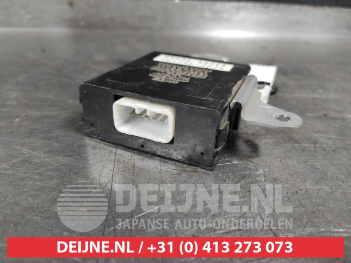 Usagé Transfer module 4x4 Toyota Land Cruiser (J12) 3.0 D-4D 16V Prix € 50,00 Règlement à la marge proposé par V.Deijne Jap.Auto-onderdelen BV