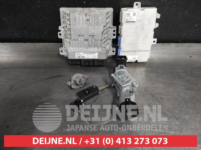 Used Engine management computer Mazda 5 (CWA9) 1.6 CITD 16V Price € 150,00 Margin scheme offered by V.Deijne Jap.Auto-onderdelen BV