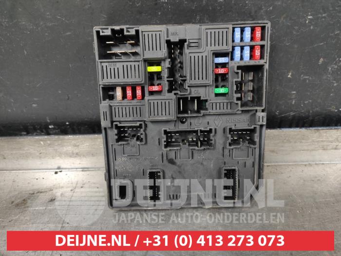 Fuse box from a Nissan Pulsar (C13) 1.2 DIG-T 16V 2016