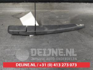 Used Rear wiper arm Nissan Pulsar (C13) 1.2 DIG-T 16V Price on request offered by V.Deijne Jap.Auto-onderdelen BV