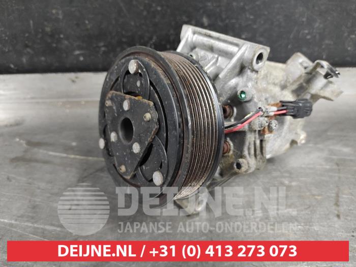 Air conditioning pump from a Nissan Pulsar (C13) 1.2 DIG-T 16V 2016