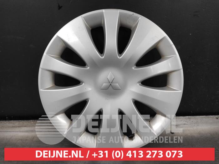 Używane Kolpak Mitsubishi Lancer Wagon (CS/CT) 1.6 16V Cena € 20,00 Procedura marży oferowane przez V.Deijne Jap.Auto-onderdelen BV