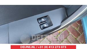 Gebrauchte Kombischalter Fenster Chevrolet Aveo (250) 1.2 16V Preis € 20,00 Margenregelung angeboten von V.Deijne Jap.Auto-onderdelen BV