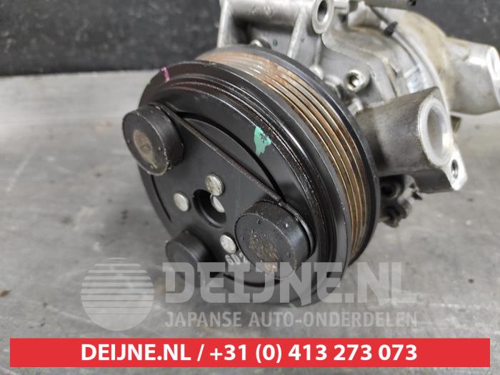 Air conditioning pump from a Mitsubishi L-200 2.4 Clean Diesel 4WD 2017