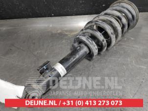 Used Front shock absorber rod, right Mitsubishi L-200 2.4 Clean Diesel 4WD Price on request offered by V.Deijne Jap.Auto-onderdelen BV