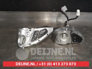 Gebrauchte Lenkradschalter Nissan Juke (F15) 1.2 DIG-T 16V Preis auf Anfrage angeboten von V.Deijne Jap.Auto-onderdelen BV