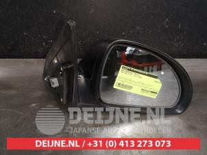 Used Wing mirror, right Kia Cee'd Sporty Wagon (EDF) 1.4 16V Price on request offered by V.Deijne Jap.Auto-onderdelen BV