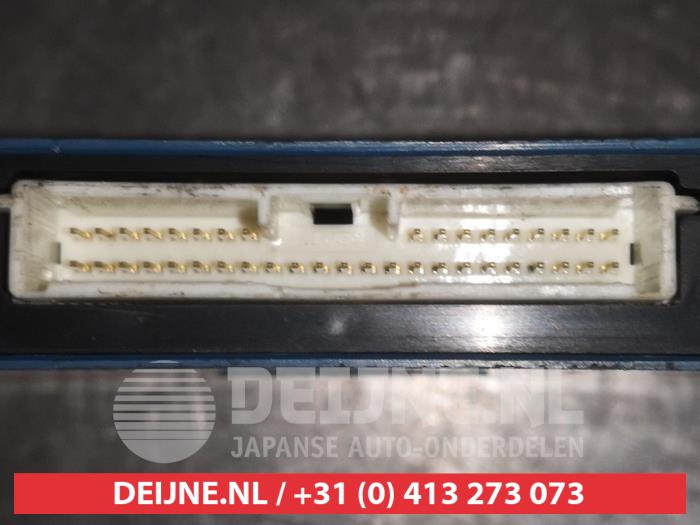 Botswaarschuwingssysteem from a Toyota Corolla Verso (R10/11) 1.8 16V VVT-i 2006