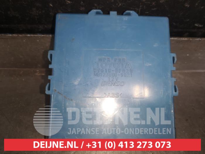 Botswaarschuwingssysteem from a Toyota Corolla Verso (R10/11) 1.8 16V VVT-i 2006