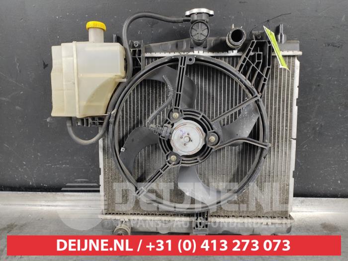 Used Radiator Nissan Micra (K12) 1.2 16V Price € 75,00 Margin scheme offered by V.Deijne Jap.Auto-onderdelen BV