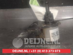 Used Headlight motor Toyota Avensis Wagon (T27) 2.2 16V D-4D-F 150 Price on request offered by V.Deijne Jap.Auto-onderdelen BV