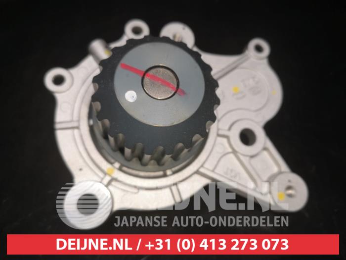 Nya Vattenpump Hyundai Santa Fe II (CM) 2.2 CRDi 16V 4x2 Pris € 30,25 Inklusive moms erbjuds av V.Deijne Jap.Auto-onderdelen BV