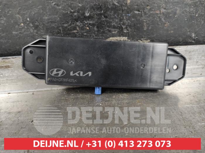 Używane Antena GPS Kia EV6 (CV) 77.4 kWh RWD Cena na żądanie oferowane przez V.Deijne Jap.Auto-onderdelen BV