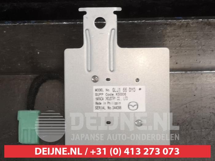 Używane Antena GPS Mazda CX-5 I (KE,GH) 2.2 SkyActiv-D 150 16V 2WD Cena € 100,00 Procedura marży oferowane przez V.Deijne Jap.Auto-onderdelen BV
