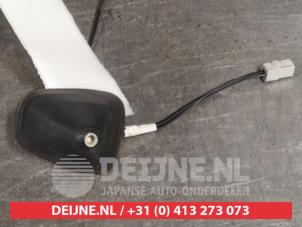 Usagé Antenne Nissan Note (E12) 1.2 DIG-S 98 Prix sur demande proposé par V.Deijne Jap.Auto-onderdelen BV