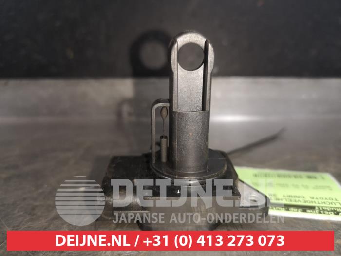 Usagé Débitmètre Toyota Camry (CV30) 2.4i 16V VVT-i Prix € 20,00 Règlement à la marge proposé par V.Deijne Jap.Auto-onderdelen BV