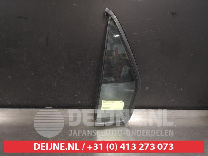 Usados Ventanilla triangular izquierda detrás Honda CR-V (RD5/6/7/8) 2.0i 16V VTEC Precio € 35,00 Norma de margen ofrecido por V.Deijne Jap.Auto-onderdelen BV