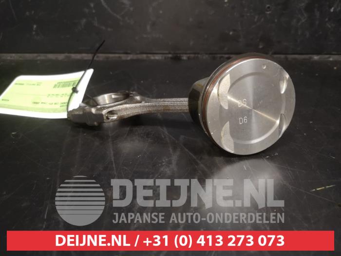 Nowe Tlok Hyundai i30 (FD) 1.6 CVVT 16V Cena € 60,50 Z VAT oferowane przez V.Deijne Jap.Auto-onderdelen BV