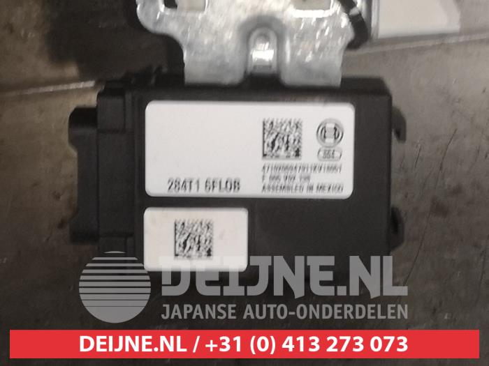 Używane Modul gateway Nissan Qashqai (J11) 1.2 DIG-T 16V Cena € 30,00 Procedura marży oferowane przez V.Deijne Jap.Auto-onderdelen BV