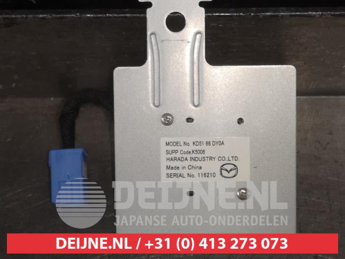 Używane Antena GPS Mazda 6 SportBreak (GJ/GH/GL) 2.2 SkyActiv-D 150 16V Cena € 50,00 Procedura marży oferowane przez V.Deijne Jap.Auto-onderdelen BV