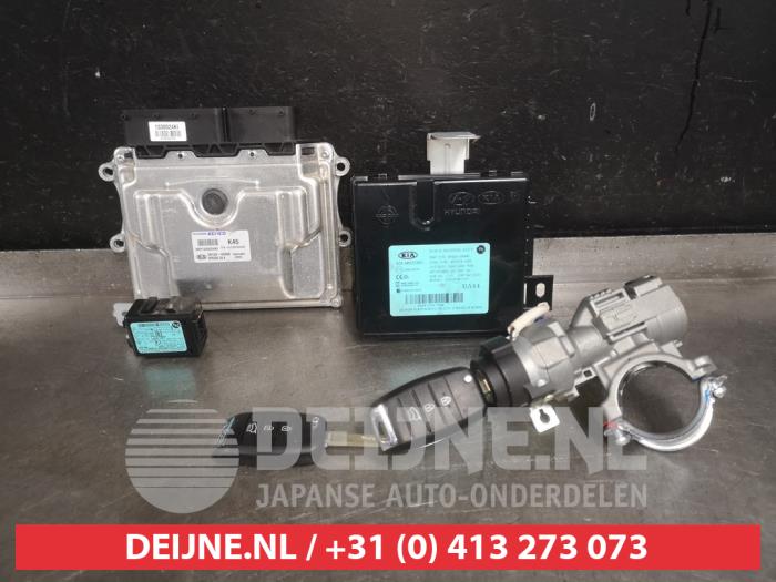 Used Engine management computer Kia Stonic (YB) 1.0i T-GDi 12V Price € 175,00 Margin scheme offered by V.Deijne Jap.Auto-onderdelen BV