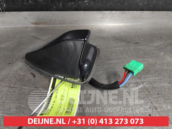 Używane Antena Kia Proceed (CD) 1.6 T-GDI 16V DCT Cena € 75,00 Procedura marży oferowane przez V.Deijne Jap.Auto-onderdelen BV