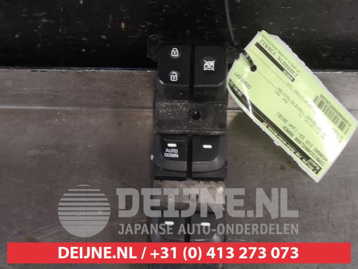 Usados Interruptor combinado de ventanillas Hyundai i10 (B5) 1.0 12V Precio € 40,00 Norma de margen ofrecido por V.Deijne Jap.Auto-onderdelen BV