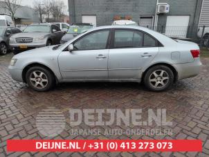 Used Rear quarter light, left Hyundai Sonata 2.0 CRDI VGT 16V Price on request offered by V.Deijne Jap.Auto-onderdelen BV
