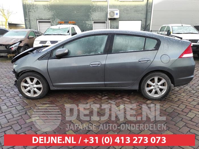 Usados Ventanilla triangular izquierda detrás Honda Insight (ZE2) 1.3 16V VTEC Precio € 35,00 Norma de margen ofrecido por V.Deijne Jap.Auto-onderdelen BV
