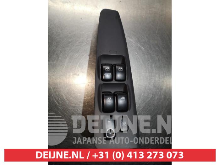 Usados Interruptor combinado de ventanillas Kia Cerato 1.5 CRDi 16V Precio € 35,00 Norma de margen ofrecido por V.Deijne Jap.Auto-onderdelen BV
