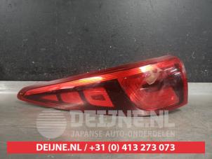 Used Taillight, left Kia Sportage (QL) 1.6 GDI 16V 4x2 Price € 100,00 Margin scheme offered by V.Deijne Jap.Auto-onderdelen BV
