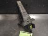 Accelerator pedal from a Kia Carens IV (RP), 2013 1.7 CRDi 16V, MPV, Diesel, 1.685cc, 85kW (116pk), FWD, D4FD, 2013-03 / 2016-08, RPC5D1; RPC5D2; RPC7D1; RPC7D2 2017