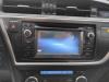 Radio de un Toyota Auris Touring Sports (E18) 1.8 16V Hybrid 2015