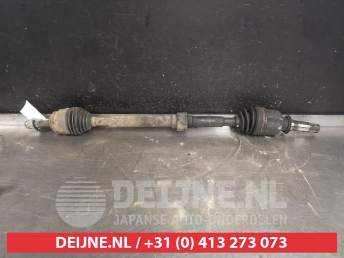 Mitsubishi Lancer Front drive shafts, right stock