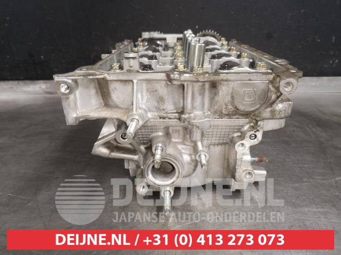 Cylinder head Toyota Corolla 1.8 16V Hybrid - 1110109640 2ZRFXE