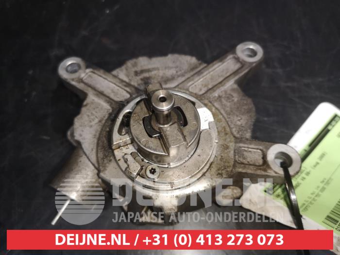 Vacuum pump (diesel) Toyota Land Cruiser V8 4.5 D4D 32V 293000W050 1VDFTV IXETIC