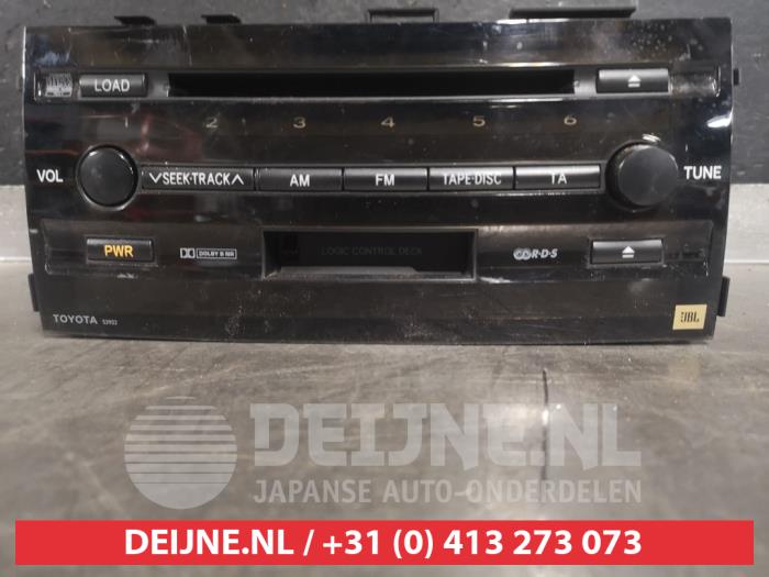 Używane Radio Toyota Prius (NHW20) 1.5 16V Cena € 50,00 Procedura marży oferowane przez V.Deijne Jap.Auto-onderdelen BV