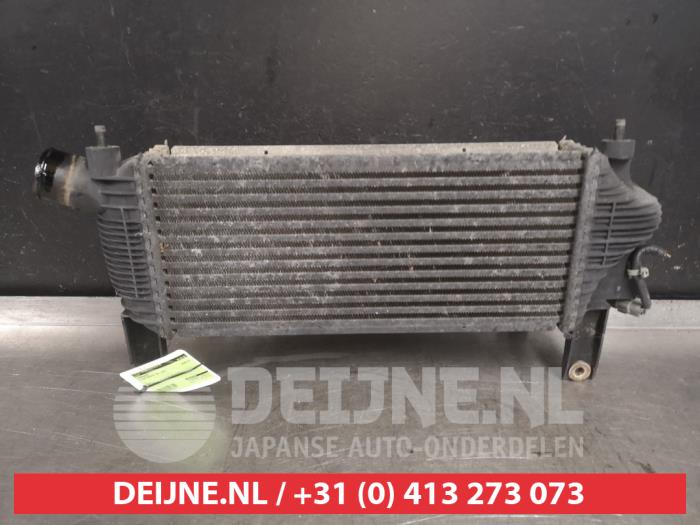 Intercooler d'un Nissan Pathfinder (R51) 2.5 dCi 16V 4x4 2005