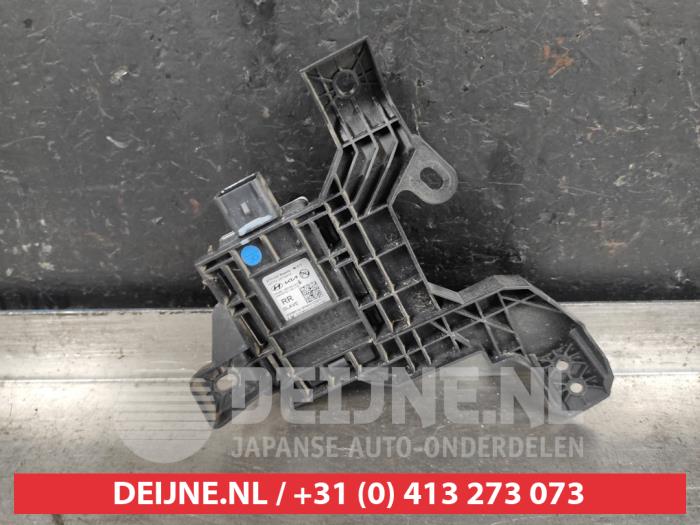 Begagnade Dödvinkelsensor Hyundai Ioniq 5 (NE) 73/77 kWh RWD Pris € 250,00 Marginaltabell erbjuds av V.Deijne Jap.Auto-onderdelen BV