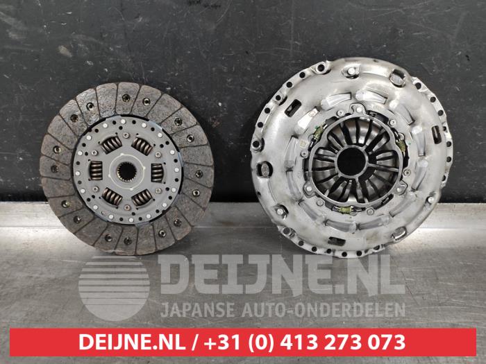 Used Clutch kit (complete) Mazda 3 Sport (BP) 2.0 SkyActiv-G 122 Mild Hybrid 16V Price € 50,00 Margin scheme offered by V.Deijne Jap.Auto-onderdelen BV