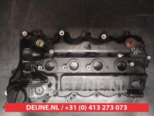 Used Rocker cover Toyota Yaris II (P9) 1.33 16V Dual VVT-I Price on request offered by V.Deijne Jap.Auto-onderdelen BV