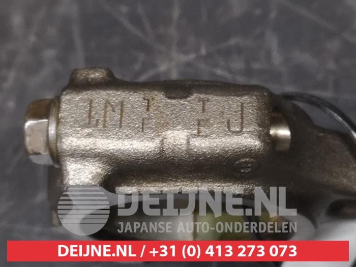 Kolben van een Nissan Qashqai (J11) 1.3 DIG-T 140 16V 2020