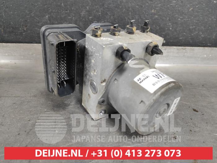 Begagnade ABS-pump Kia Sportage (SL) 1.7 CRDi 16V 4x2 Pris € 200,00 Marginaltabell erbjuds av V.Deijne Jap.Auto-onderdelen BV