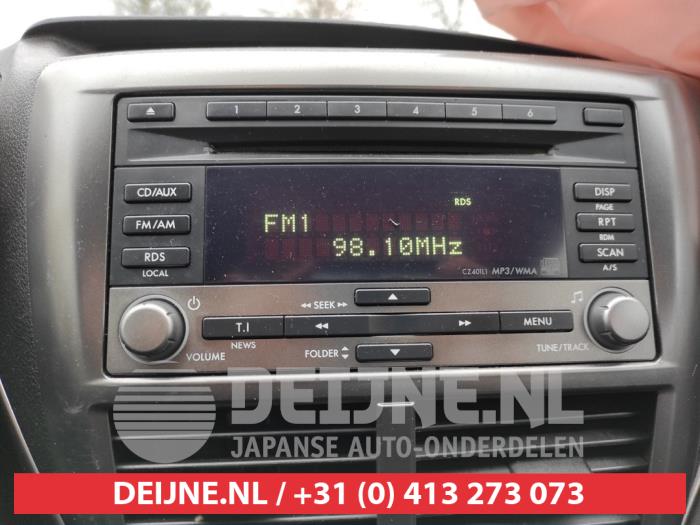 Radio d'un Subaru Impreza III (GH/GR) 2.0 R 16V AWD 2010