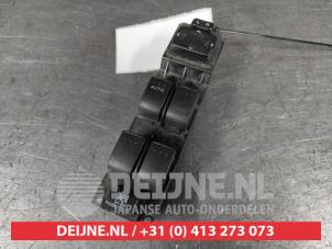 Used Multi-functional window switch Mazda 5 (CWA9) 1.6 CITD 16V Price on request offered by V.Deijne Jap.Auto-onderdelen BV