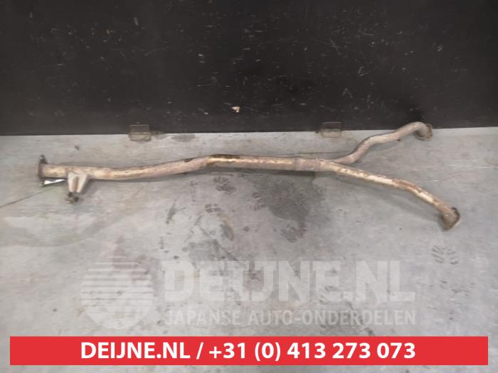 Exhaust middle section from a Hyundai Santa Fe II (CM) 2.2 CRDi 16V 4x2 2006